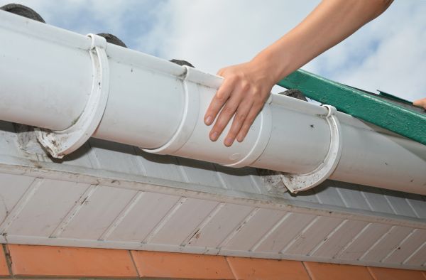 Gutter Reattachment in Mchenry