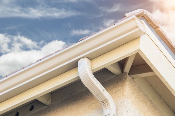 Seamless Gutter Replacement in Mchenry